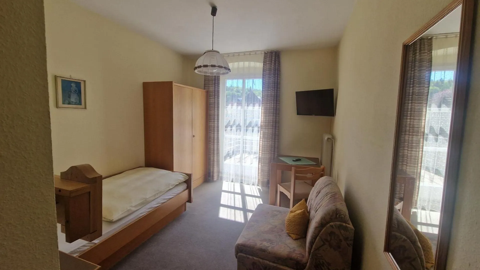 Scheffel - Gasthof Goessweinstein Guest house